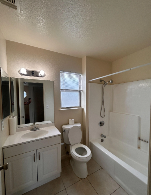 4304 Calcutta Way #5 - Photo 3 of 6