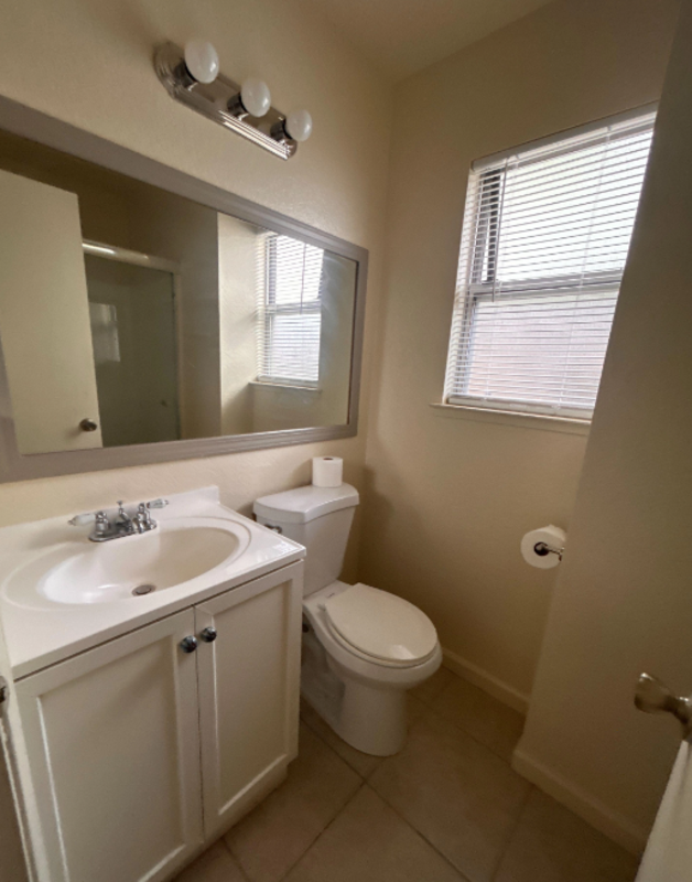 4304 Calcutta Way #5 - Photo 5 of 6