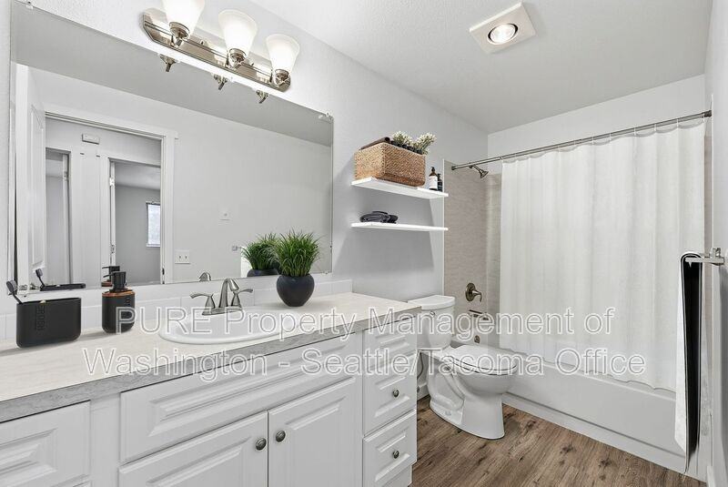 6601 S 8th St #C06 - Photo 5 of 45
