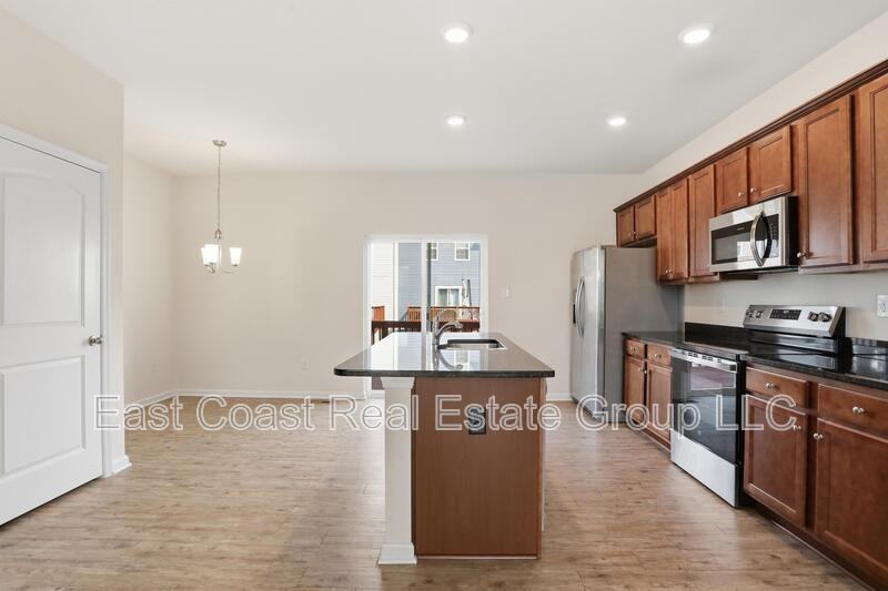 202 Magellan Dr - Photo 7 of 34