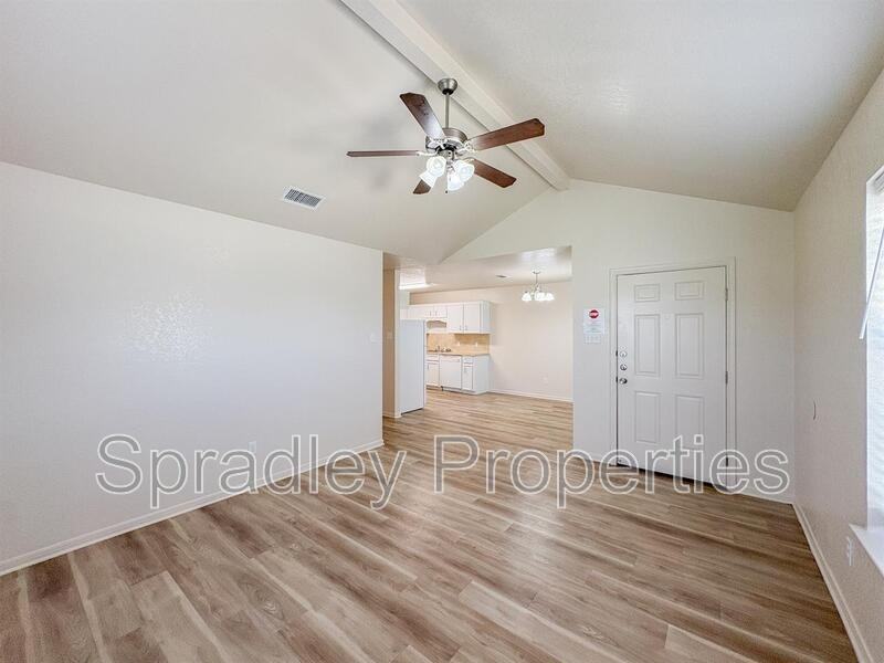 142 Lacey Lou - Photo 2 of 11