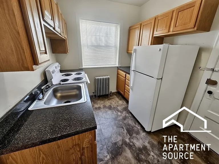 936 Judson Ave #W3 - Photo 6 of 11