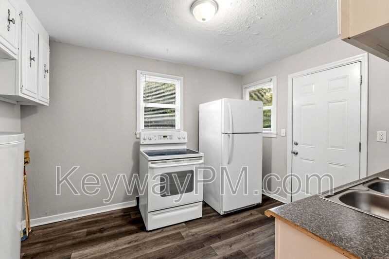 608 Carolina Springs Rd - Photo 7 of 17