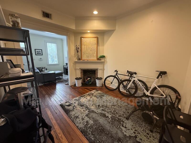 304 E 33rd St - Photo 5 of 23