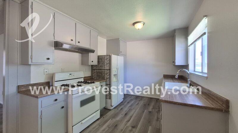 15244 Mission St - Photo 7 of 20