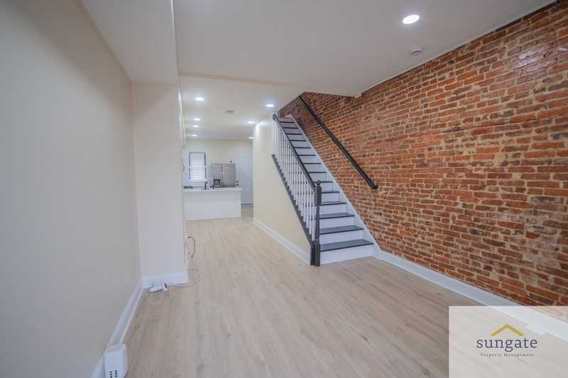 3205 Esther Pl - Photo 4 of 37