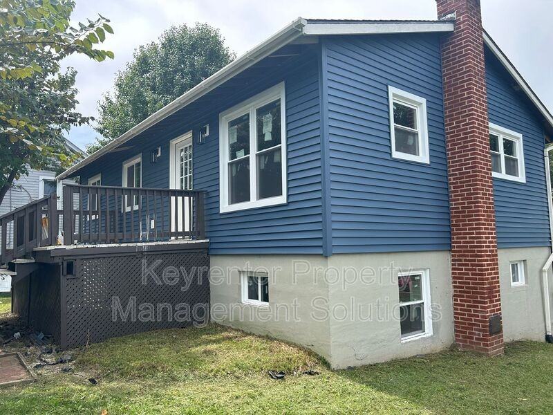 421 N Charlotte Ave - Photo 2 of 45