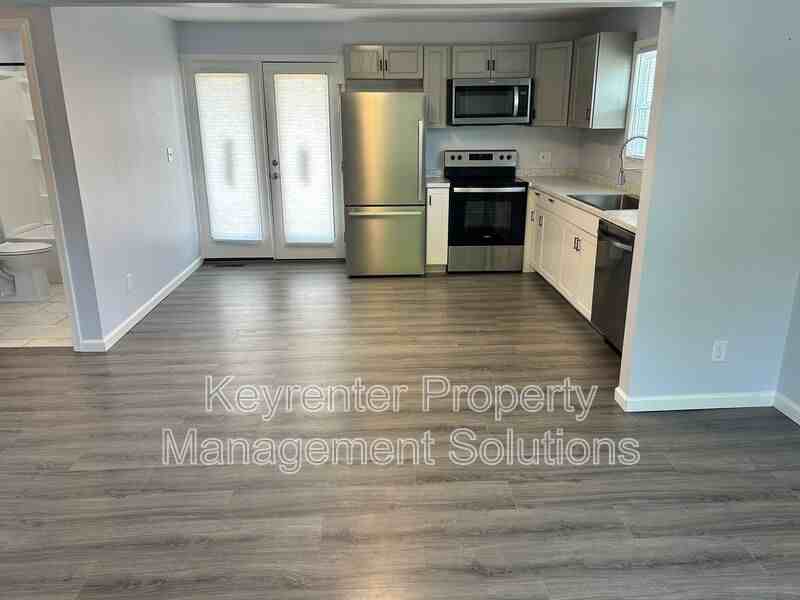 421 N Charlotte Ave - Photo 3 of 45