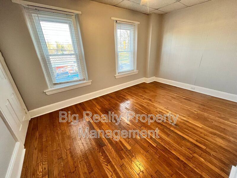 235 E Main St #2F - Photo 4 of 10