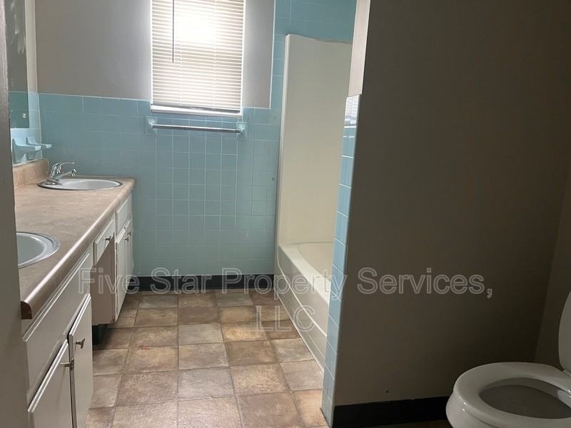 2119 Saratoga Dr #3 - Photo 6 of 6