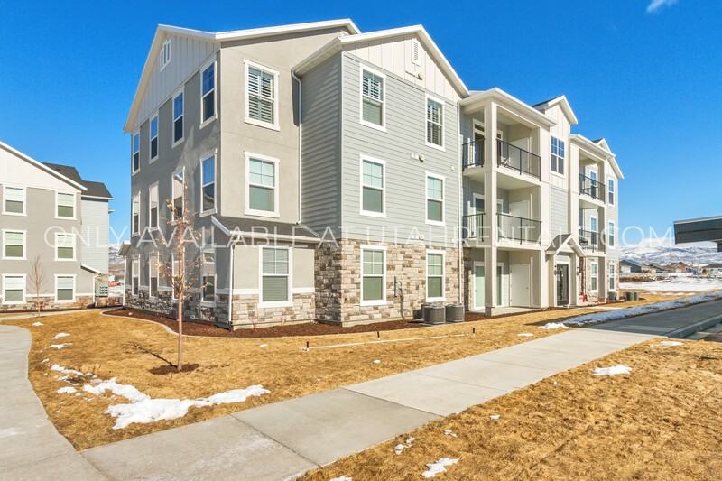 1128 Se #1202 - Photo 2 of 25