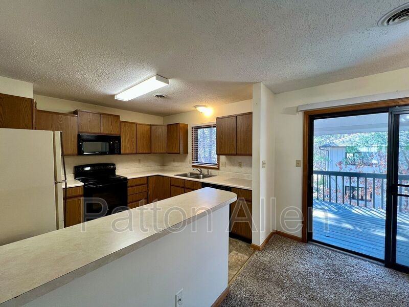 112 Glenn Bridge Rd #A4 - Photo 6 of 21