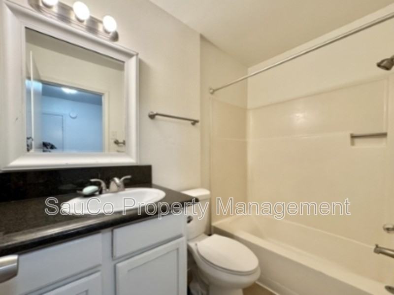 5550 Sw Beaverton Hillsdale Hwy - Photo 5 of 9