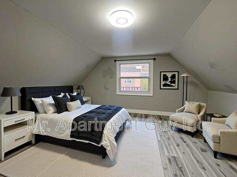 7 Rutherford Ave #2 - Photo 5 of 15