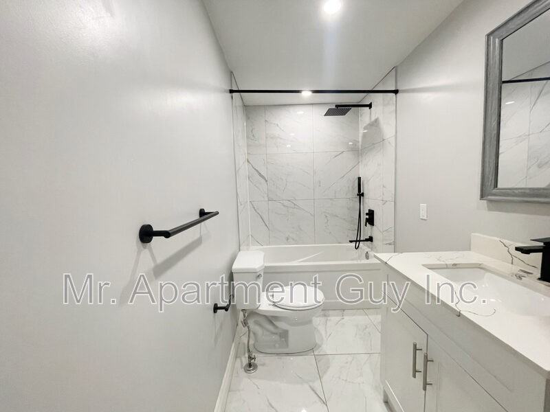 700 Wilson St #2 - Photo 6 of 10