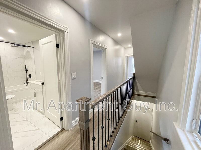 700 Wilson St #2 - Photo 7 of 10