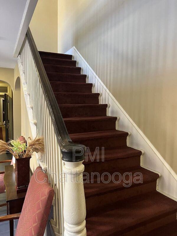 318 Walnut St #203 - Photo 3 of 14