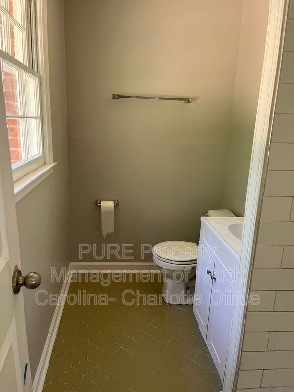 5221 Delivau Dr - Photo 4 of 8
