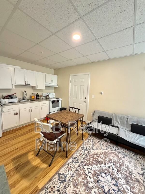 503 Cumberland Ave #4 - Photo 3 of 4