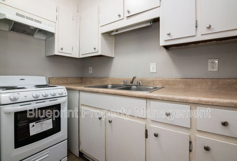 1909 18th Pl N - Photo 6 of 14