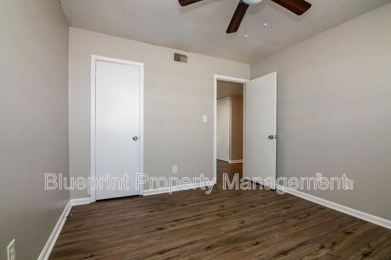 1909 18th Pl N - Photo 7 of 14