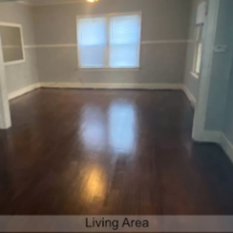 844 S 8th St - Photo 2 of 8