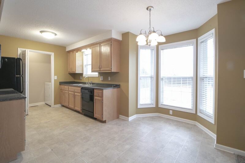 2630 Del Ray Dr - Photo 4 of 15