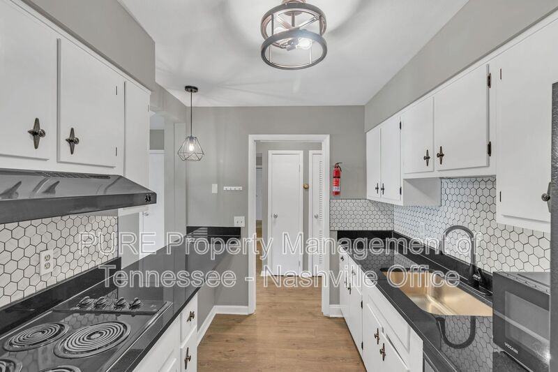 1302 Mercury Blvd #33 - Photo 2 of 18