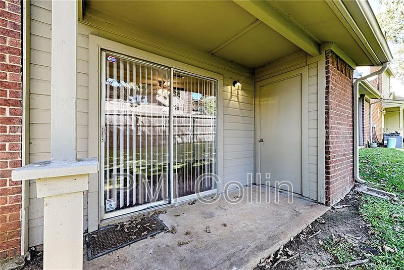 1473 Meadowood Village Dr - Photo 3 of 11