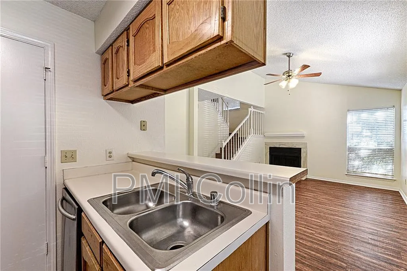 1473 Meadowood Village Dr - Photo 6 of 11