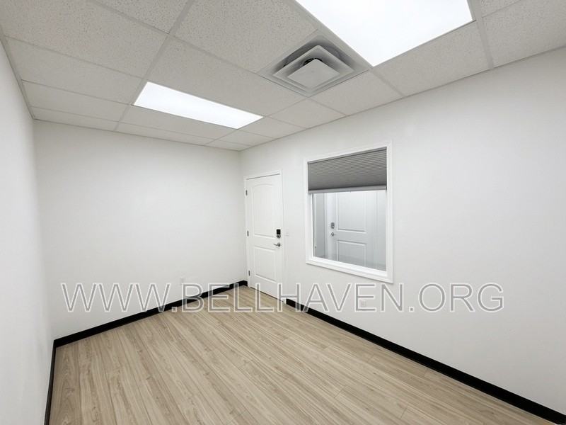 134 W Main St - Photo 4 of 6