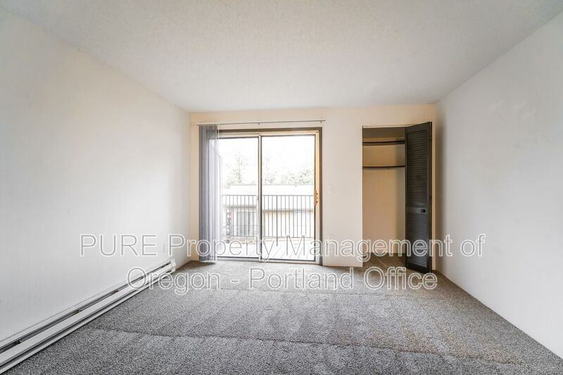 14206 Ne Sandy Blvd #L08 - Photo 7 of 23