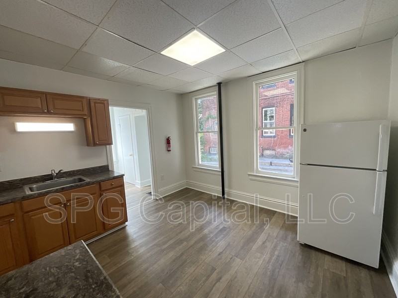 29 S Hartley St - Photo 4 of 9
