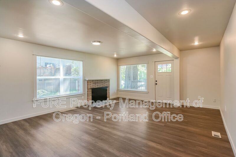 4632 Se 122nd Ave #D - Photo 7 of 20