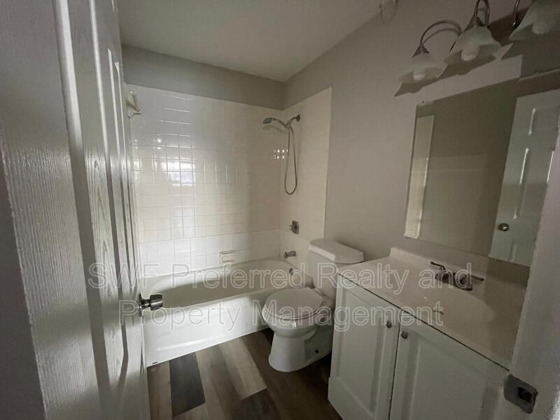 1418 Se 8th Ter #1 - Photo 7 of 13