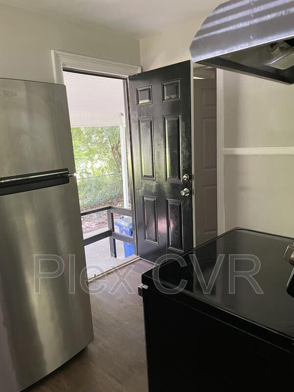 2231 Cornell Ave - Photo 4 of 10