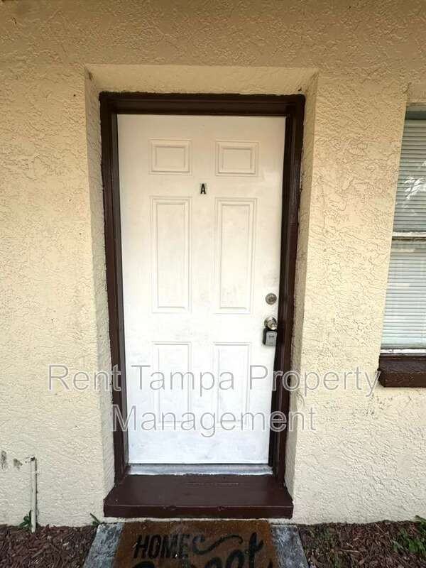 8304 N Mulberry St - Photo 2 of 11