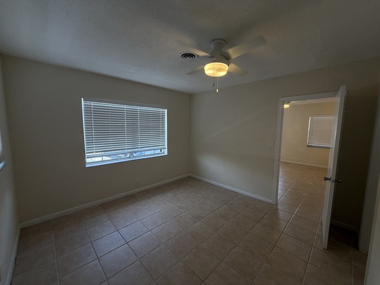 316 - Lamplighter LC - Photo 6 of 11