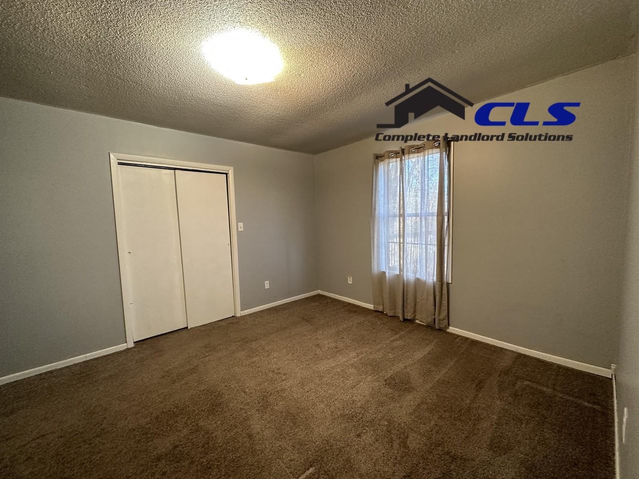626 East Curry Drive - Photo 4 of 9
