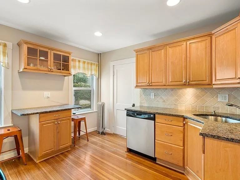 73 Bristol Rd #A - Photo 2 of 11