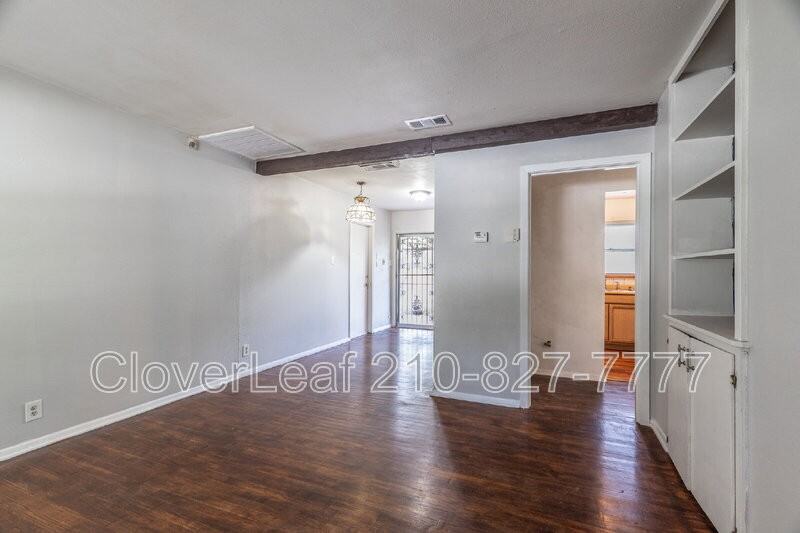 231 Craigmont Ln - Photo 6 of 30