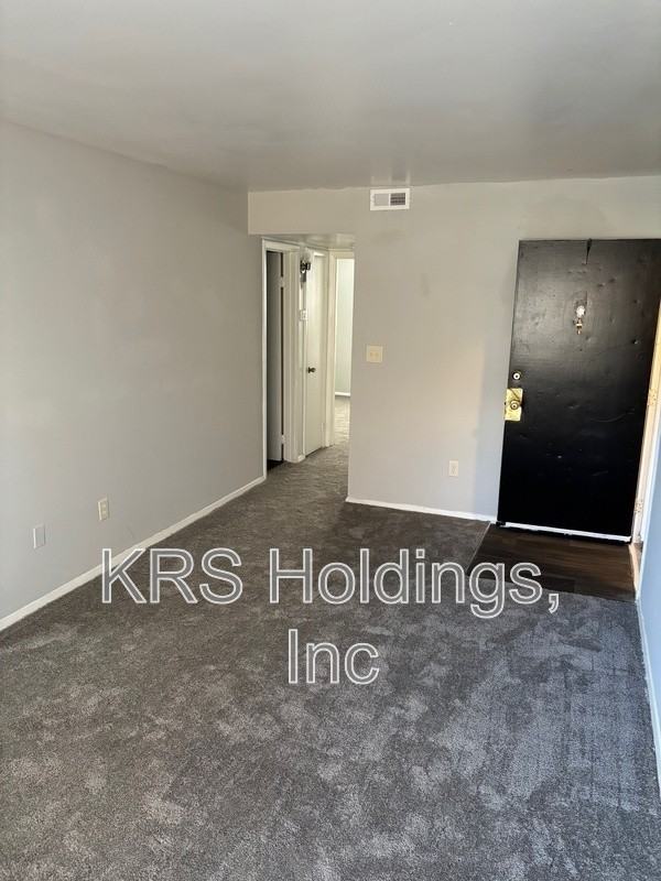 1211 Nelson St #C - Photo 5 of 10