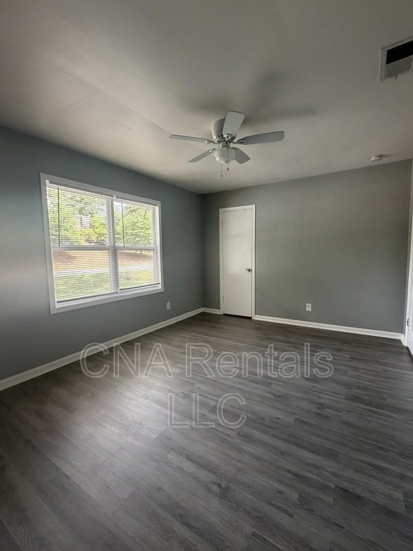106 Wallace Rd Se #110 - Photo 4 of 10