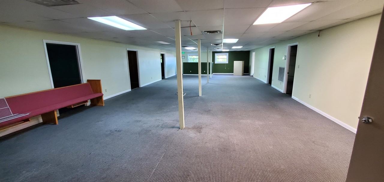 Byrd Drive Commons Multi level Building - Photo 4 of 31