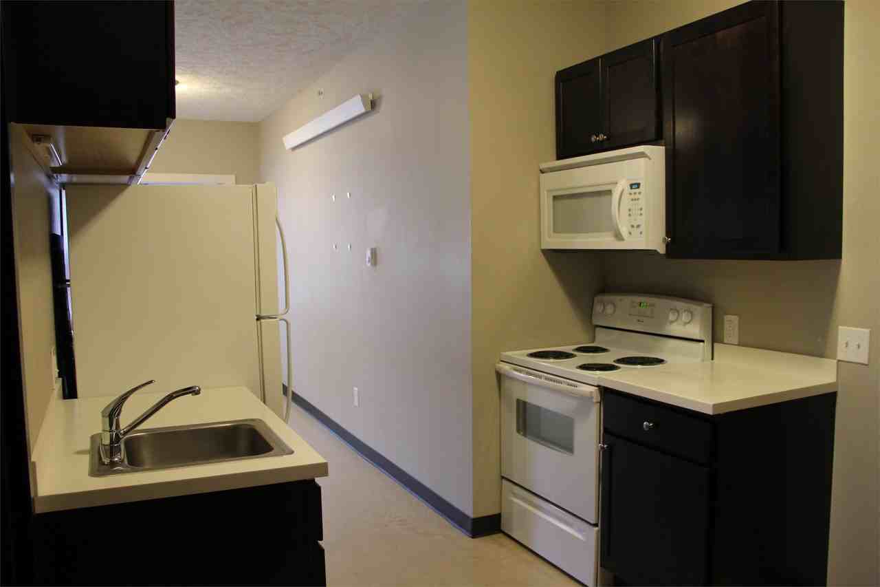 1421 P Street - Photo 3 of 34
