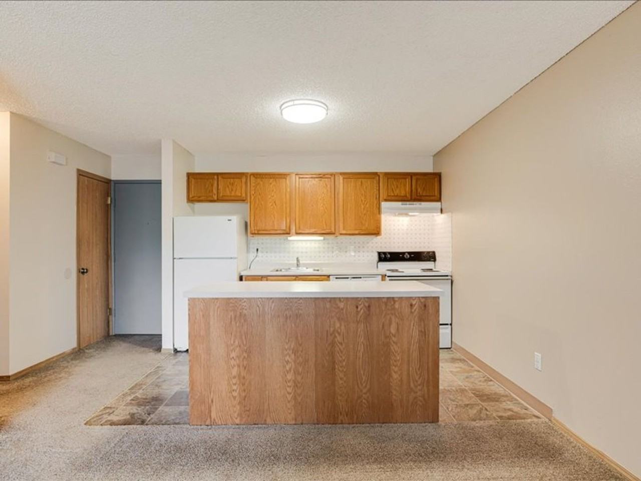 Ridgeview Terrace - Photo 5 of 31