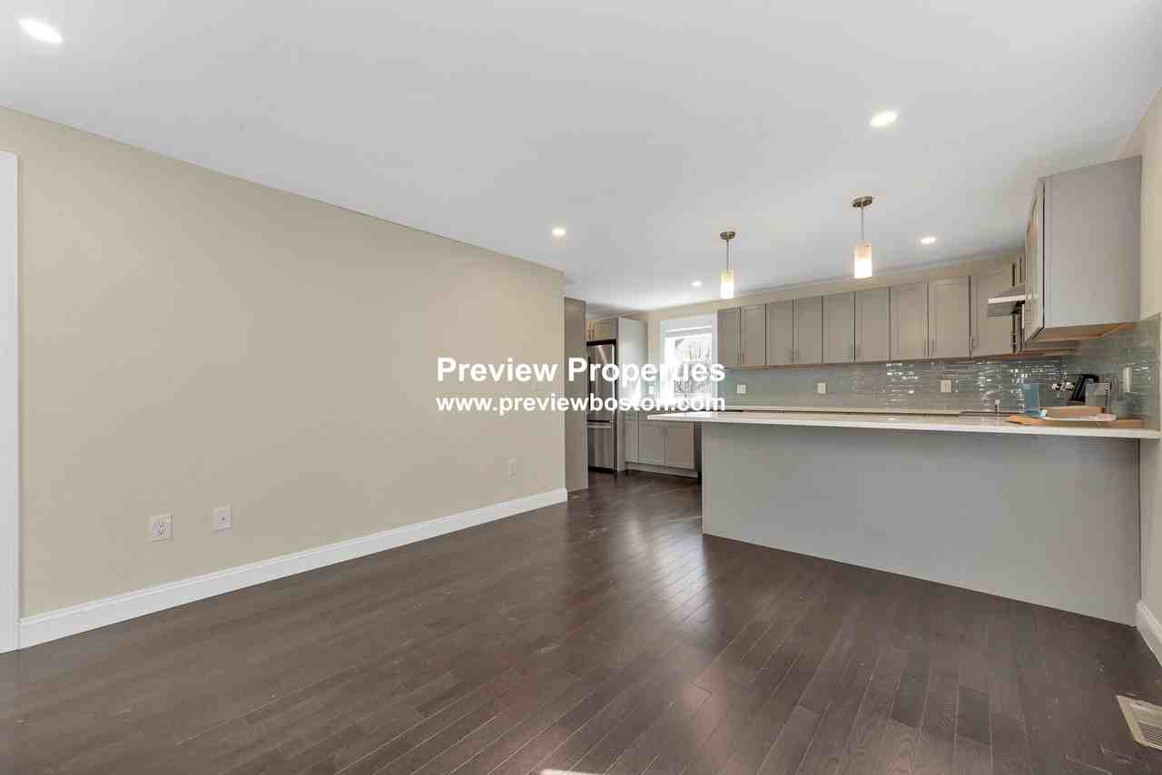 Wright Ave #1P - Photo 4 of 37