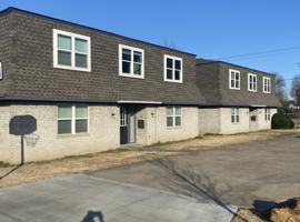 featured image of 2416 Savannah St