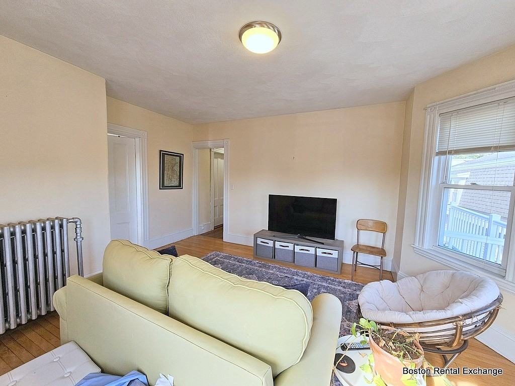 757 Somerville Ave #3 - Photo 4 of 18