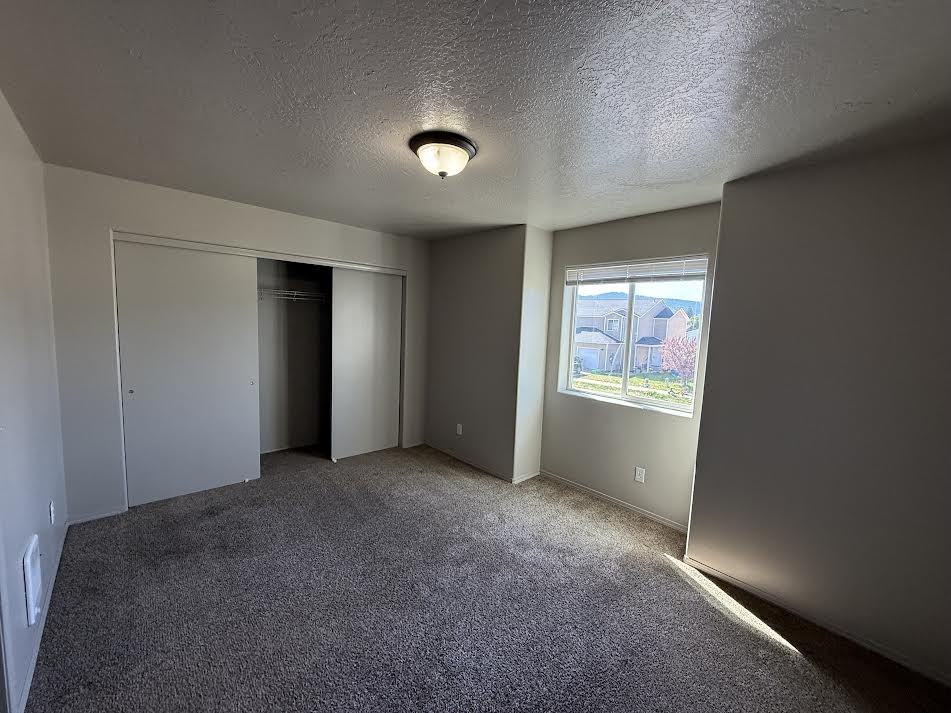 1611 E Coeur D Alene Ave #A - Photo 4 of 9